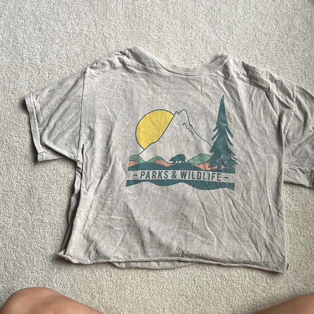 Graphic tee